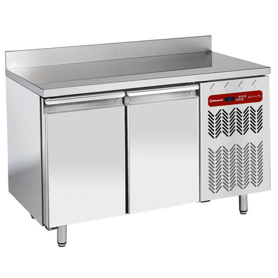 Vægmonteret kølebord, ventileret, 2 døre GN 1/1, 260 liter