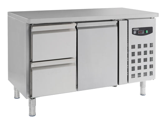 700 refrigerated counter 1 door and 2 drawers