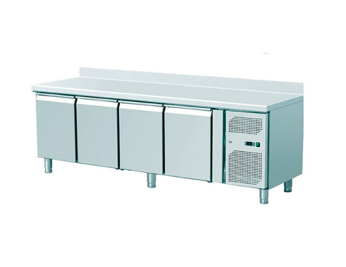 M-Gastro kølebord m. 4 døre m. bagkant