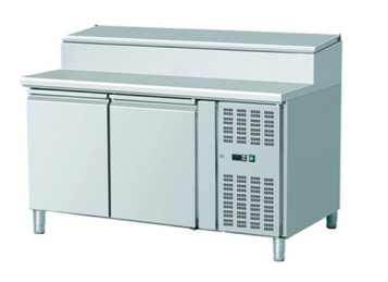 Saladette GN 1/4 med motor ved siden med klap