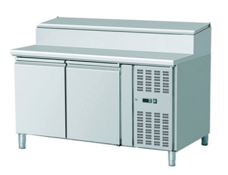 Saladette GN 1/3 med motor ved siden med klap